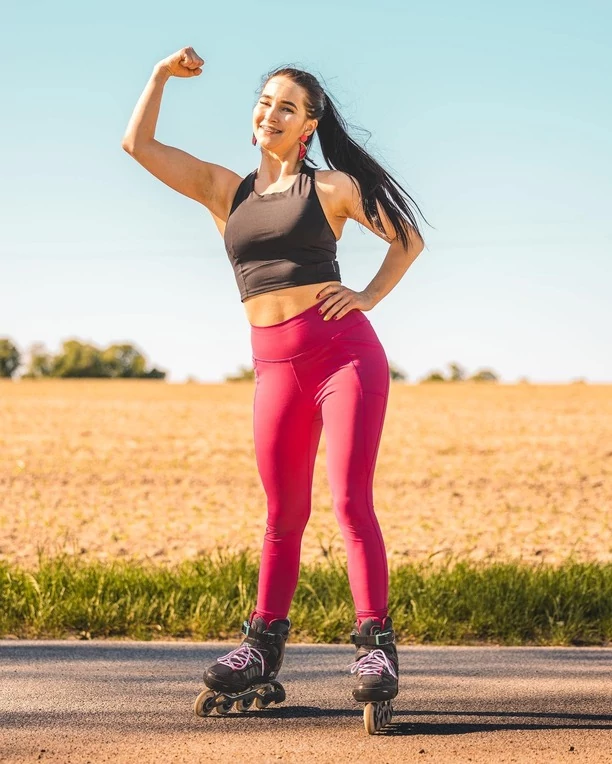 Co za krągłości gwiazdy disco polo w obcisłych leginsach! Emila Sanecka z Daj to Głośniej zachwyca!