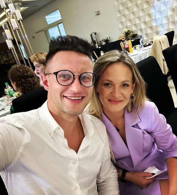 Jakub Urbański z przepiękną żoną Eweliną na rodzinnej imprezie. Zobaczcie zdjęcia!