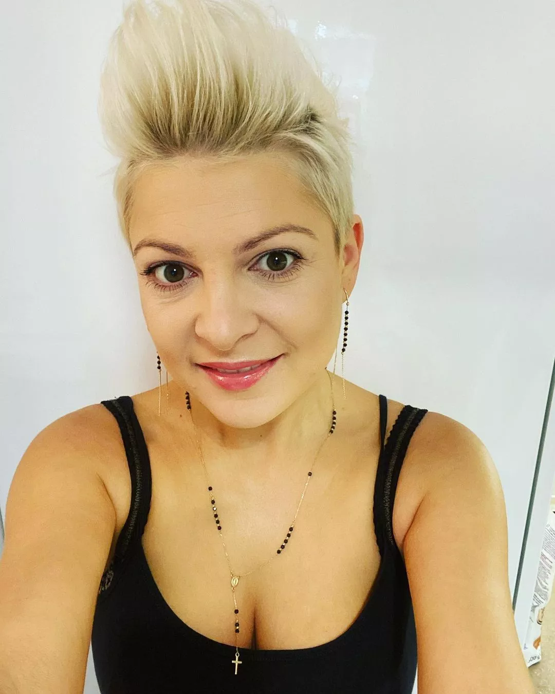 Koszulka na ramionka wygląda obłędnie!