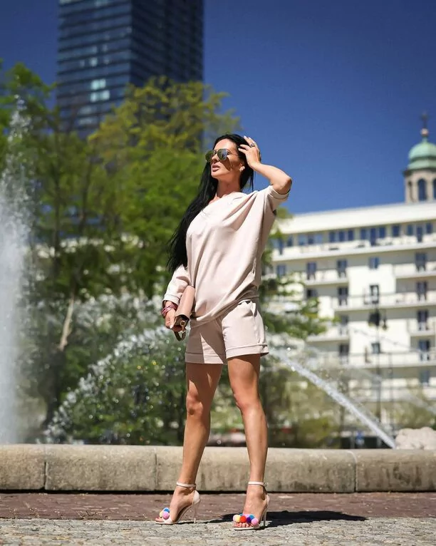 Gorące VIDEO wokalistki disco polo! Artystka odkryła swoje ciało! Wygląda jak bogini! 