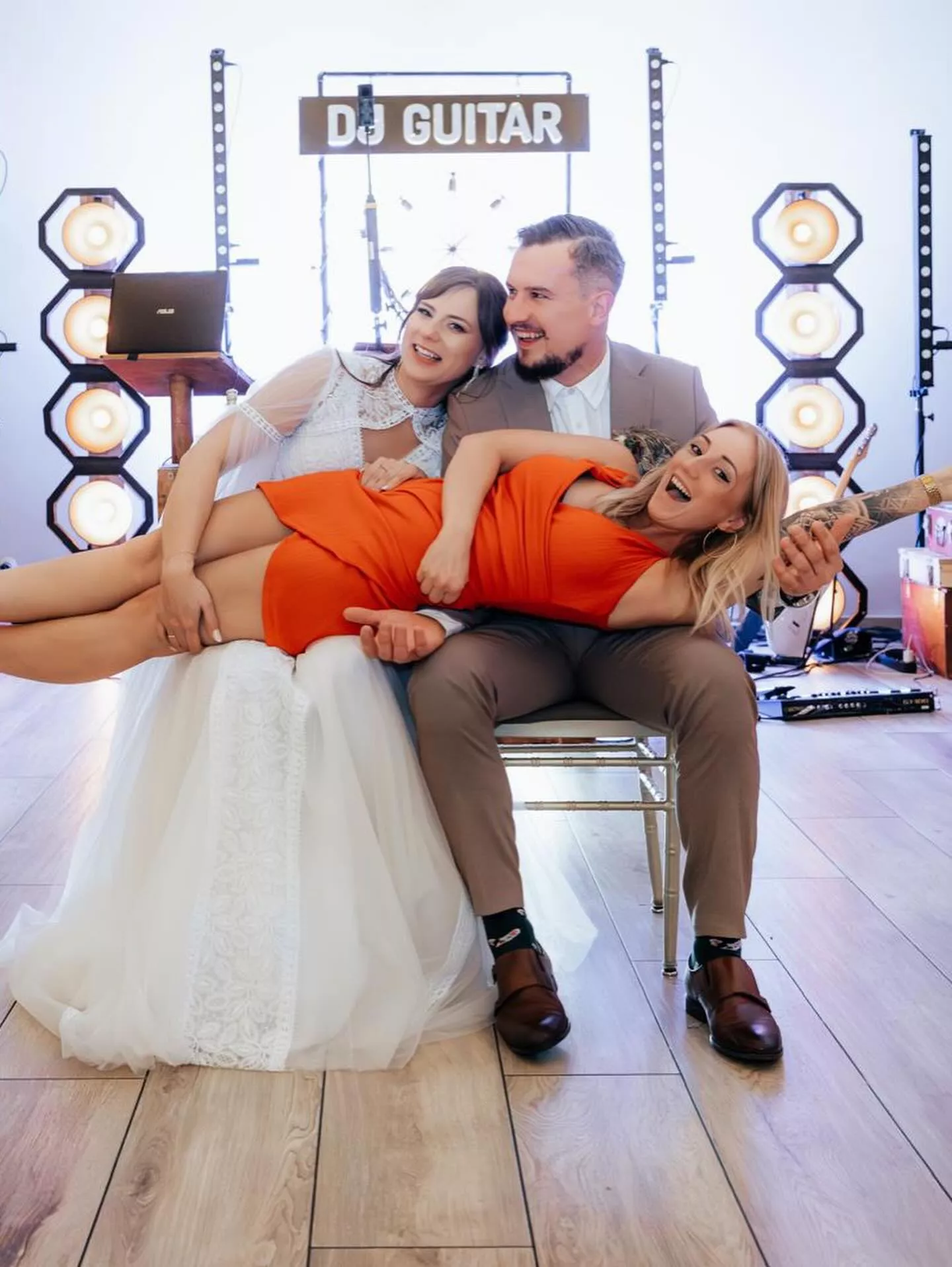 Ale nogi! AniaAmy z Disco Star w mini sukience zmiotła parkiet weselny