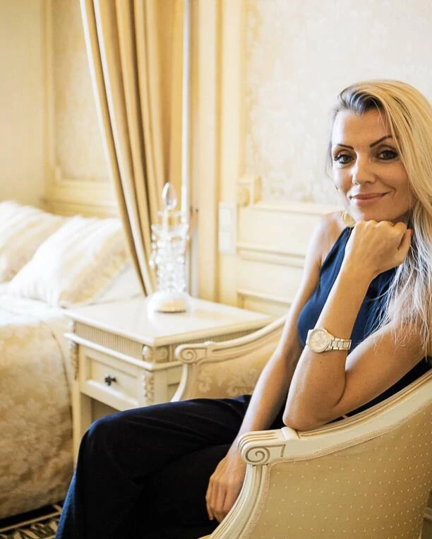 Przepiękna blondynka u boku Marcina Millera! Gwiazdor disco polo podbije nowością „Zapamiętaj mnie„ rynek muzyczny?! 