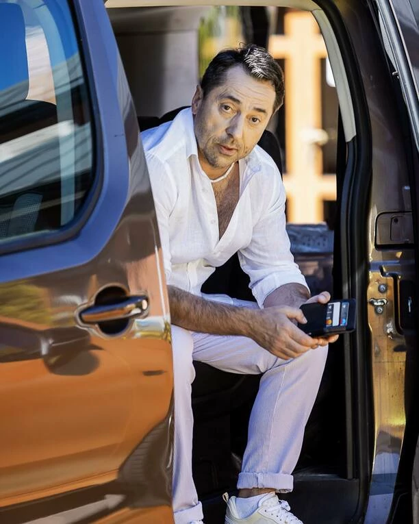 Przepiękna blondynka u boku Marcina Millera! Gwiazdor disco polo podbije nowością „Zapamiętaj mnie„ rynek muzyczny?! 