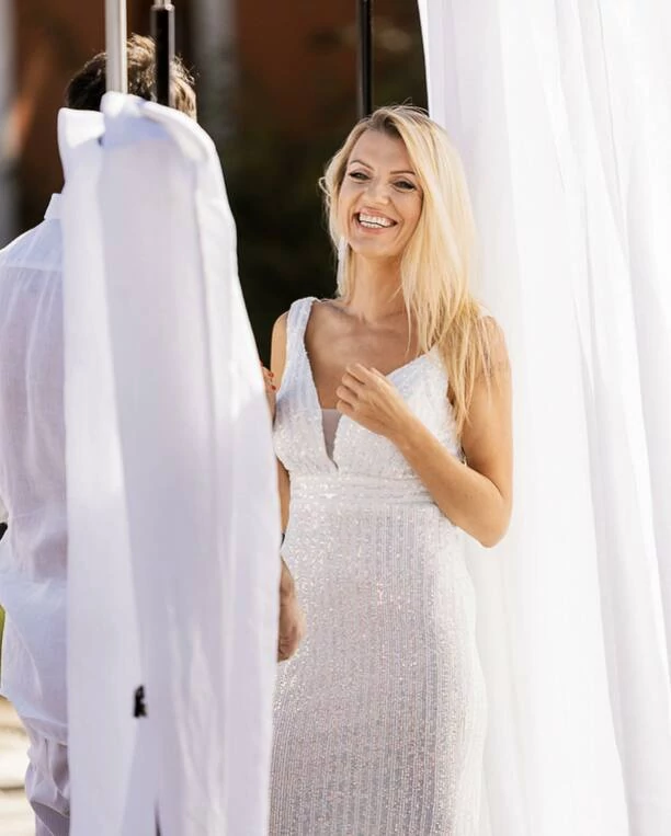 Przepiękna blondynka u boku Marcina Millera! Gwiazdor disco polo podbije nowością „Zapamiętaj mnie„ rynek muzyczny?! 