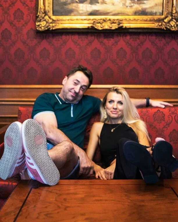 Przepiękna blondynka u boku Marcina Millera! Gwiazdor disco polo podbije nowością „Zapamiętaj mnie„ rynek muzyczny?! 