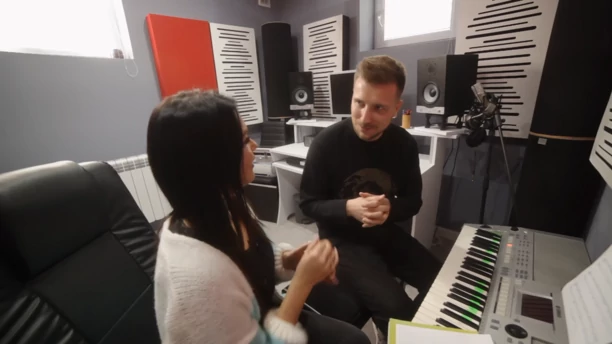 Szok! Iness gwiazda disco polo prowadzi 80 hektarowe pole! To prawdziwa królowa życia! 