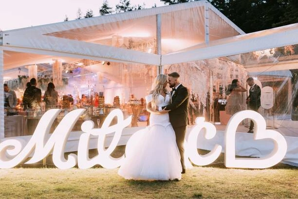 Paula Karpowicz-Zimecka – Wiek, Wzrost, Mąż, Dzieci, Instagram: Informacje o gwieździe disco polo