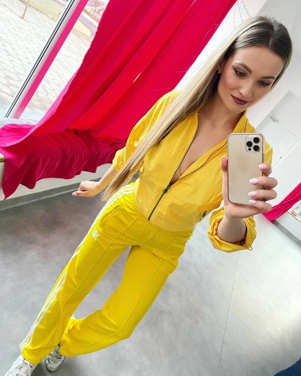 Znana wokalistka disco polo zachwyca wyjątkowym dresem! Fani pod wrażeniem wyglądu gwiazdy! 