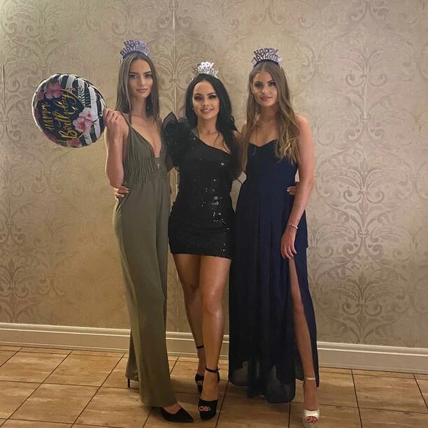 Jak one pięknie wyglądały! Cudowne wokalistki disco polo świętowały urodziny Mileny z formacji Szpilki ZDJĘCIA