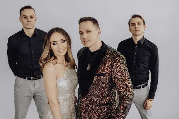 To ona zastąpiła zmarłą i uwielbianą wokalistkę disco polo Agnieszkę Mazurek. Lider Dance wraca w nowym składzie