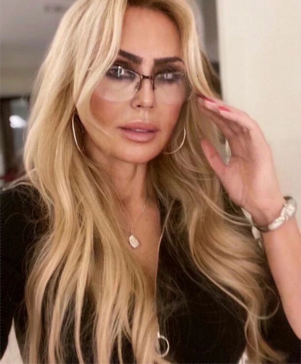 Szokujące zdjęcie Teresy Werner w samej bieliźnie! Gwiazda śląskich szlagierów odważnie pokazała biust! 