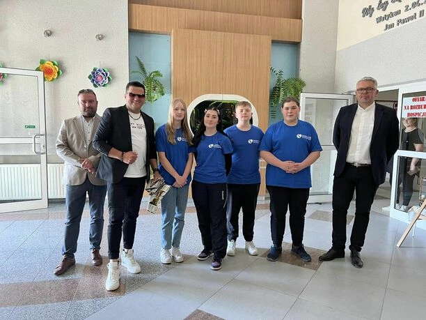 Król góralskiego disco polo Kordian zaskoczył podopiecznych hospicjum wzruszającą wizytą! Co się tam wydarzyło?