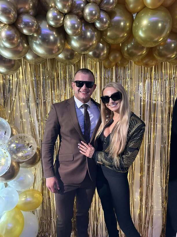 Czy Joanna i Dawid Narożni to najpiękniejsza para disco polo Fanów zachwyca ich miłość