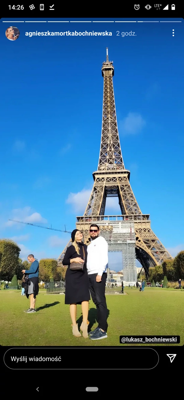 Popularna wokalistka disco polo olśniewa urodą w Paryżu! Fani zauroczeni! 
