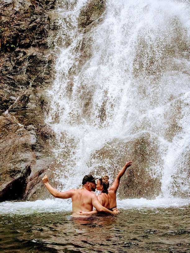 Tylko u nas! Podróż poślubna jak z bajki?! Tak gwiazda disco polo i znany aktor spędzili upojne chwile po ślubie! Zobacz prywatne archiwum  
