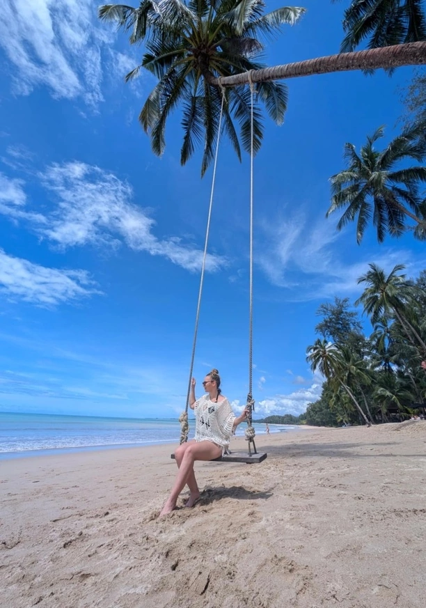 Tylko u nas! Podróż poślubna jak z bajki?! Tak gwiazda disco polo i znany aktor spędzili upojne chwile po ślubie! Zobacz prywatne archiwum  
