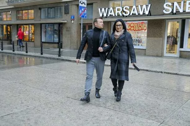 Radek Liszewski Weekend przyłapany z cudowną żoną Dorotą w Warszawie! Wspólne wyjście i super zdjęcia! 