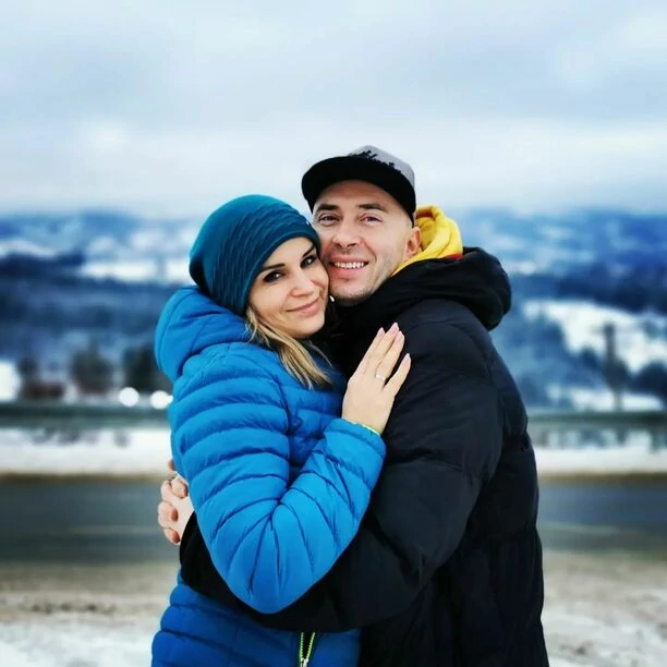 Wyjątkowe chwile w życiu znanego gwiazdora disco polo! Łukasz Gesek wybrał się z żoną w romantyczną podróż do Zakopanego! 