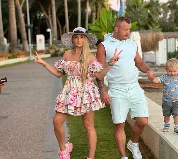 Tylko u nas! Dawid Narożny wygrał zakład i wyleciał na wakacje! Kto zasponsorował wyjazd?! Nie uwierzycie o co poszło! 