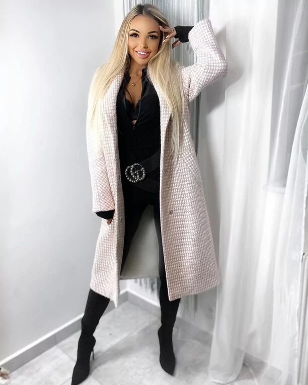 Królowa disco polo pokazała w skąpej piżamie?! Fanom opadły szczęki! 