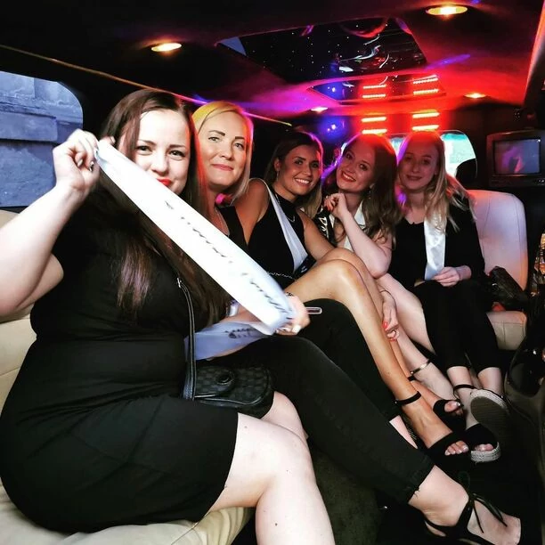 Gwiazda disco polo wychodzi za mąż! Wokalistka bawiła się na własnym wieczorze panieńskim! 