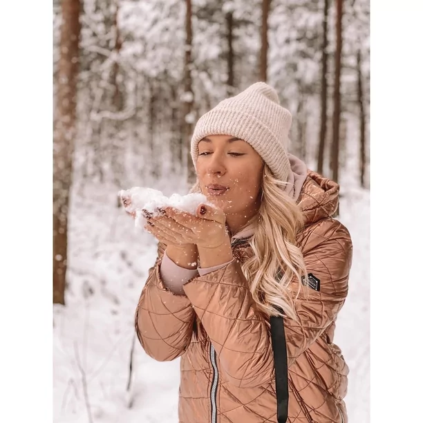 Zjawiskowa sesja ślicznej wokalistki disco polo. Gwiazda zadała fanom kontrowersyjne pytanie!