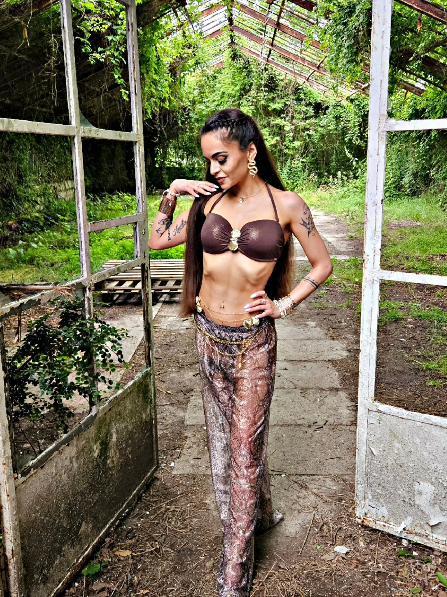 Gorąca sesja Eni! Wokalistka znana z „So Hot" pozuje w bikini