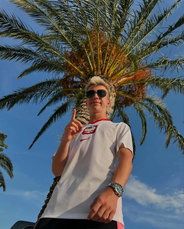 Młoda Gwiazda Disco na Krótkich Wakacjach w Chorwacji – Zobacz, Gdzie Odpoczywa Woners!

