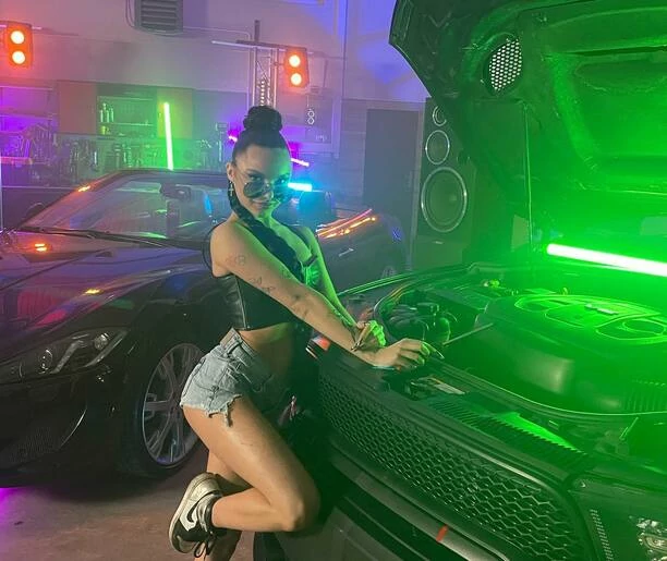 Krystian Pudzianowski pokazuje nowe oblicze - zobacz zwiastun najnowszego teledysku Pudzian Band i zachwyć się pięknem | VIDEO