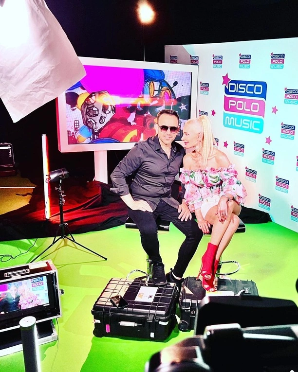 Tak ubrała się do telewizji! Elwira Mejk - Ikona stylu i talentu w polskiej muzyce disco polo.