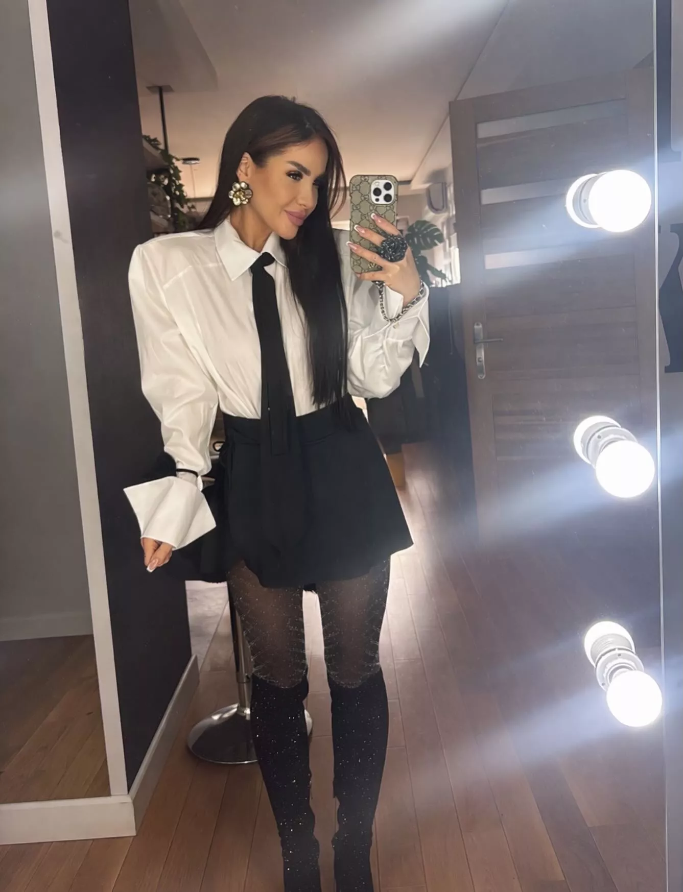 Klaudia Zielińska w nowej stylizacji. Tak wygląda teraz wokalistka disco na nowej fotce