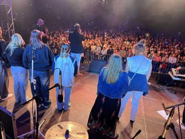 Andre w Zarzeczu - Niezapomniane Show w Rytmie Disco Polo
