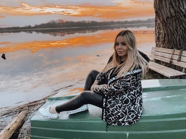 Paula Karpowicz – Top Girls w zmysłowej sesji! Fanom odebrało mowę! Sukienka zsunęła się z ciała gwiazdy! 