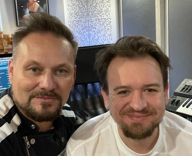 Waldemar Kubiak, czyli Valdi powraca! Co szykuje dla swoich fanów? Gwiazdor przyłapany u znanego producenta!