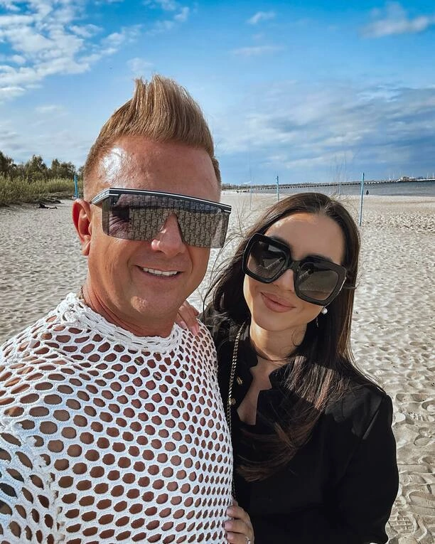 Gwiazdor disco polo Bartek z DBomb i Natalia rozpalają Sopot swoją miłością! Co za kadry! Miłość czuć w powietrzu 