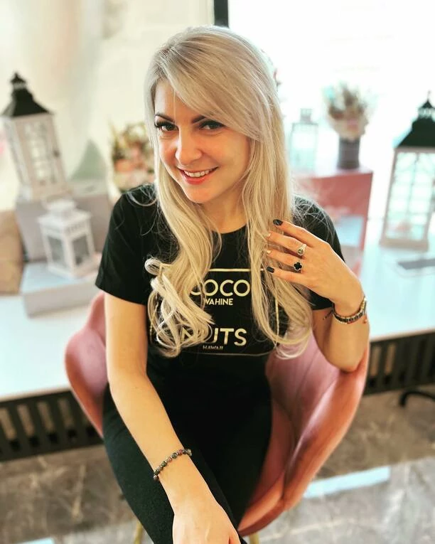 Królowa disco polo już tak nie wygląda! Fani w szoku co Magdalena Narożna ZNÓW zrobiła z włosami! 