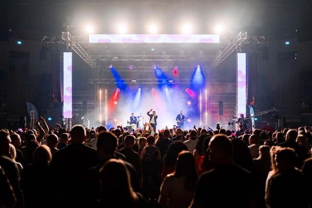 Andrzejkowa Gala Gwiazd w Radomiu! Wielkie gwiazdy, tłumy w hali! Zobacz SUPER fotorelację!