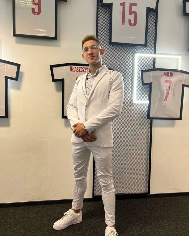 Kamil Kossakowski DiscoBoys spełnił marzenia! O tym marzą TOPOWE gwiazdy! To wielka chwila dla młodego gwiazdora disco polo! 