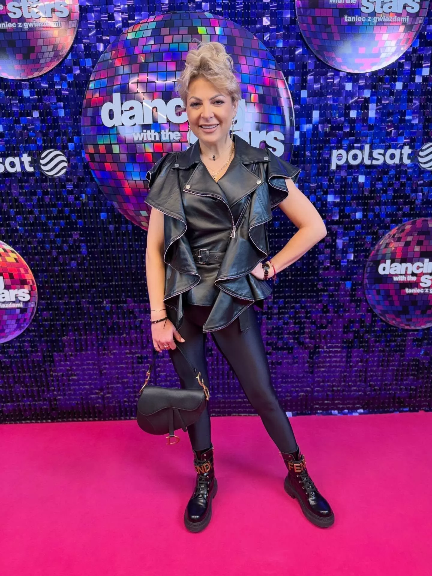 Czy to była najmocniejsza stylizacja wieczoru? Magda Narożna w programie „Taniec z Gwiazdami”! Podziwiają ją miliony