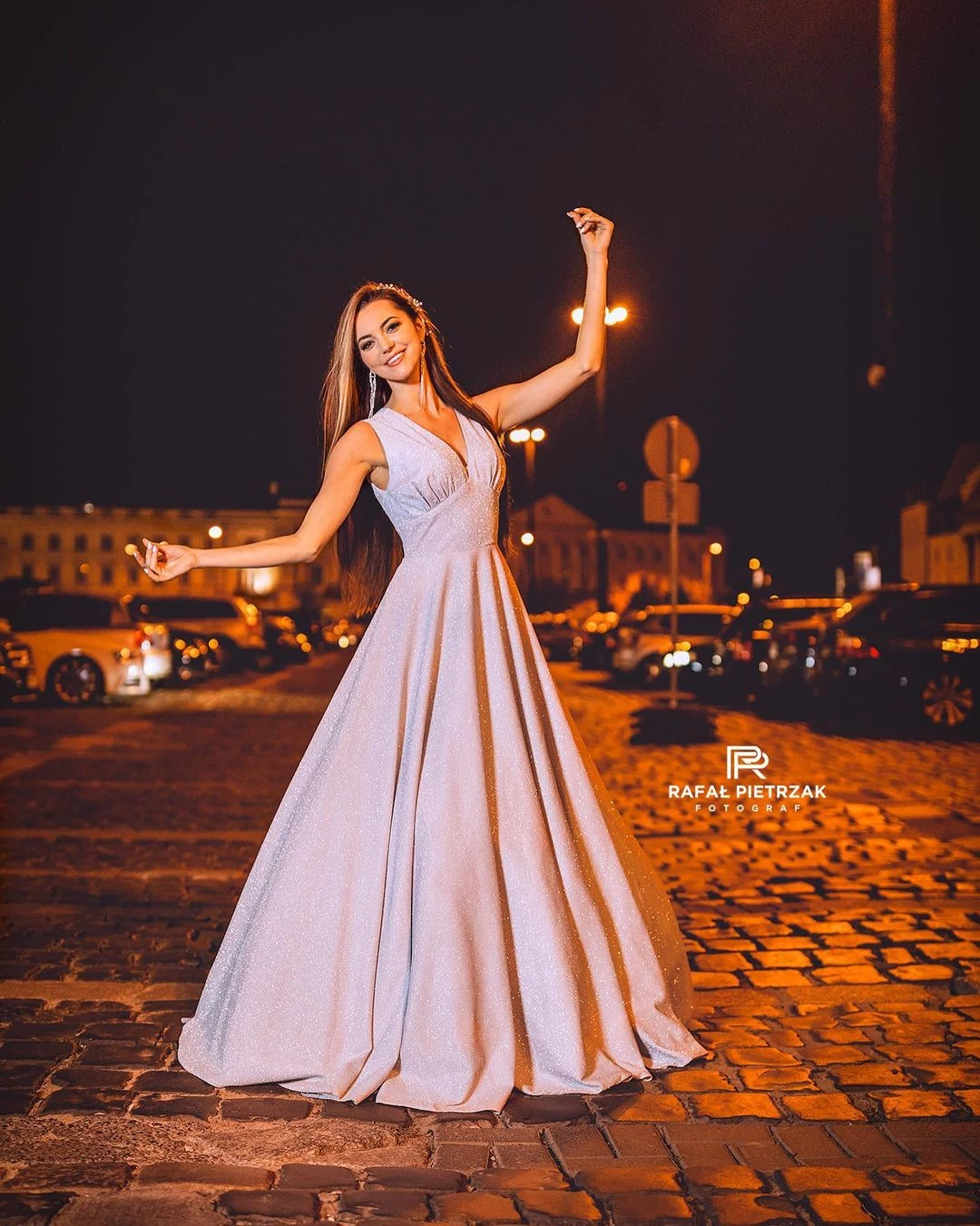 Angelika Żmijewska - Top Girls wygląda jak prawdziwa królowa! To najpiękniejsza gwiazda disco polo?! Cudowne nowe zdjęcia artystki!