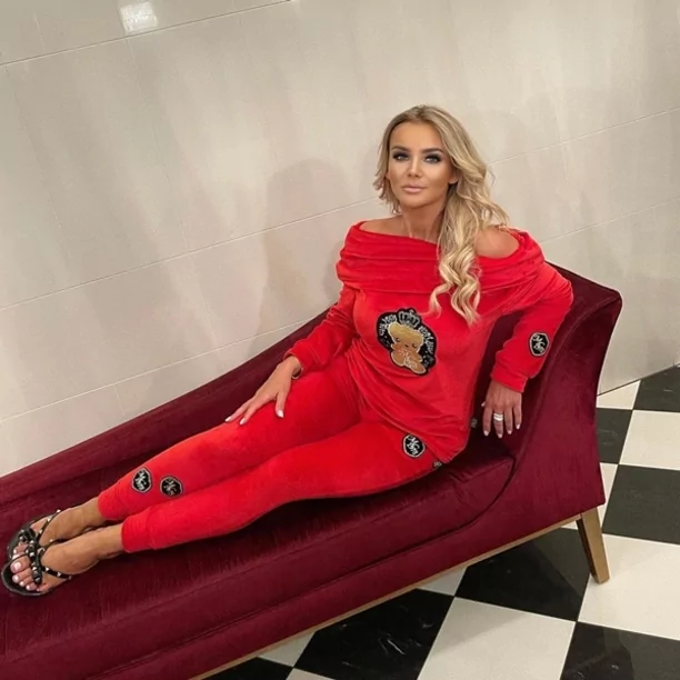 Artystka disco polo opuściła szpital! Gwiazda w dalszym ciągu walczy o swoje zdrowie! 