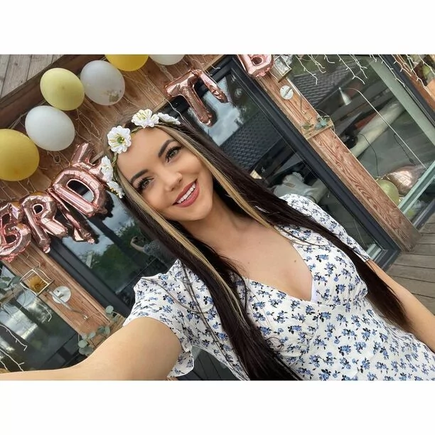  Angelika Żmijewska z Top Girls świętuje wieczór panieński! Gwiazda disco polo wygląda jak milion dolarów! 