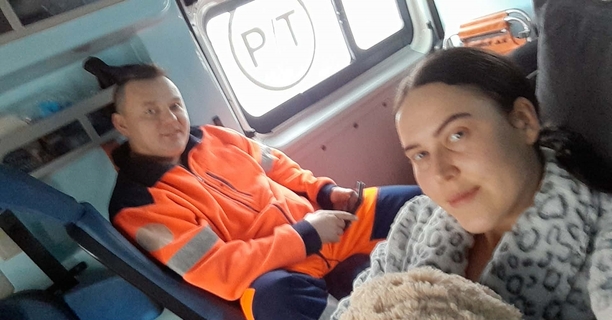 Plik Mr-Sebii-w-trasie-ratunkowej-300-km-Pacjentka-okazala-sie-znana-dziewczyna-z-teledyskow-disco-polo-5.jpg