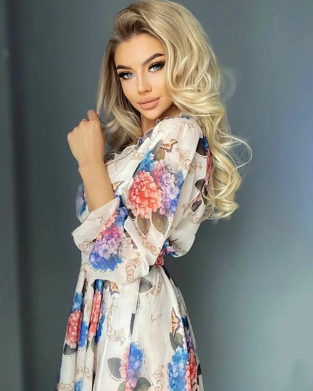 Śliczna gwiazdeczka disco polo odsłoniła biust! W sieci już dawno nie było tak gorąco! ”Olśniewasz i promieniejesz”