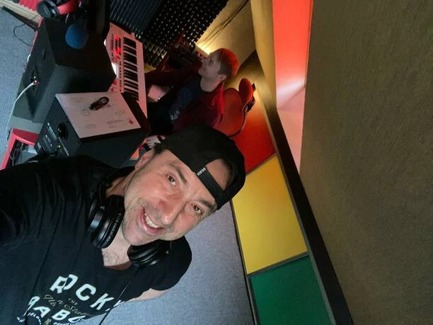 Marcin Miller Boys przyłapany w studiu nagraniowym! Co szykuje znany gwiazdor disco polo?!