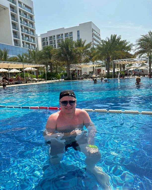 Gwiazdor zespołu Classic na wakacjach w Dubaju! Zobaczcie zdjęcia