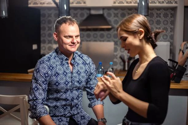 Popularny wokalista disco polo zdradza kulisy swojej nowej produkcji! Zapowiada się muzyczny sztos?! 