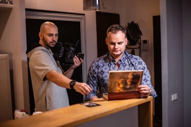 Popularny wokalista disco polo zdradza kulisy swojej nowej produkcji! Zapowiada się muzyczny sztos?! 