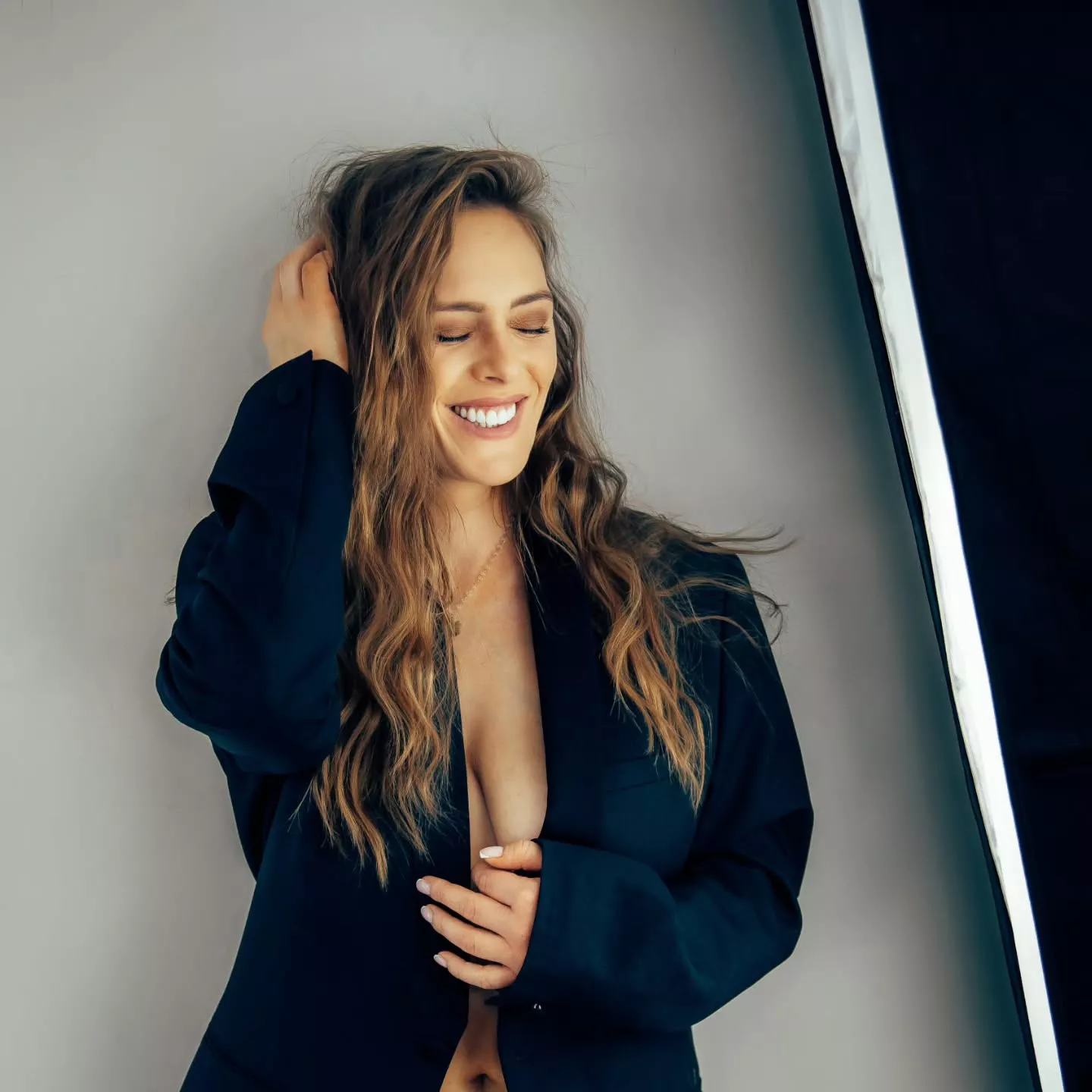 Wokalistka Top Girls Nikola Raczko odsłania więcej niż zwykle. Fani disco polo nie odrywają wzroku