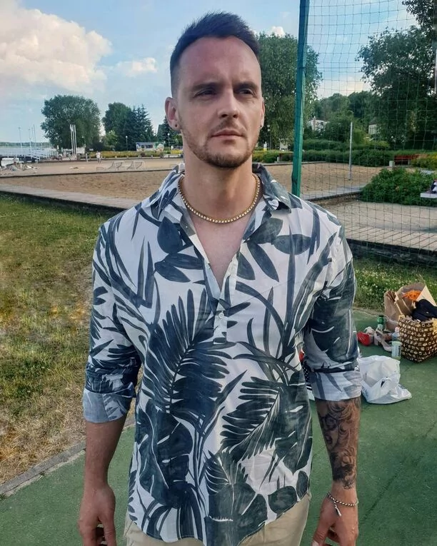 Kłopoty na planie teledysku popularnego artysty disco polo! Pechowa produkcja przyniesie mu popularność?! 